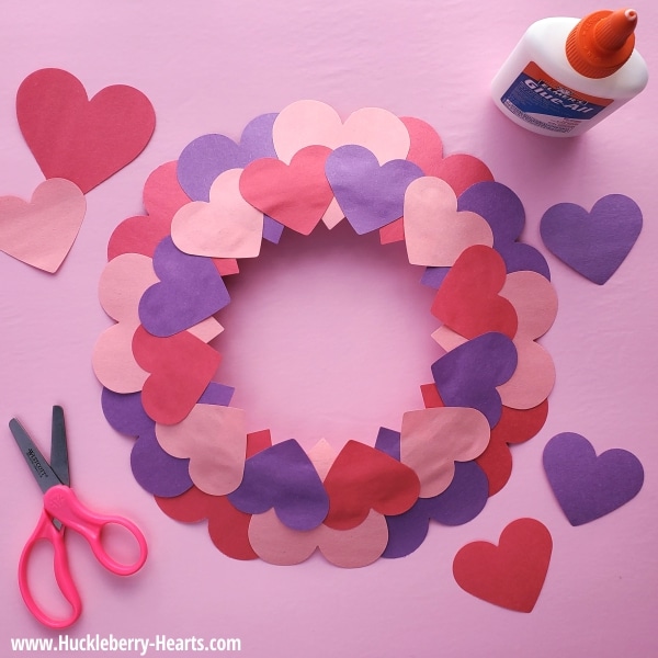 Paper Plate Valentine Wreath 